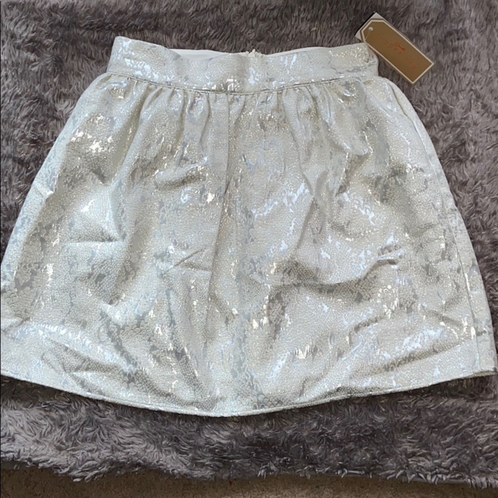 Copper key skirt